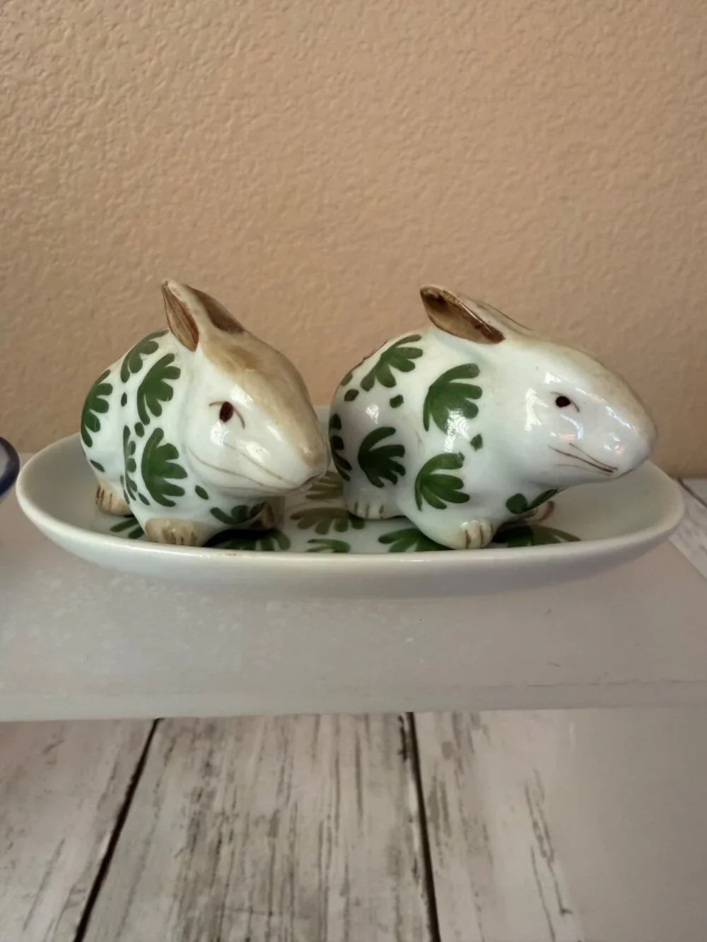 Set of 2 Vintage Cat & Bunny Salt Pepper Shaker Sets w/Matching Underplate 1970s - Picture 13 of 15
